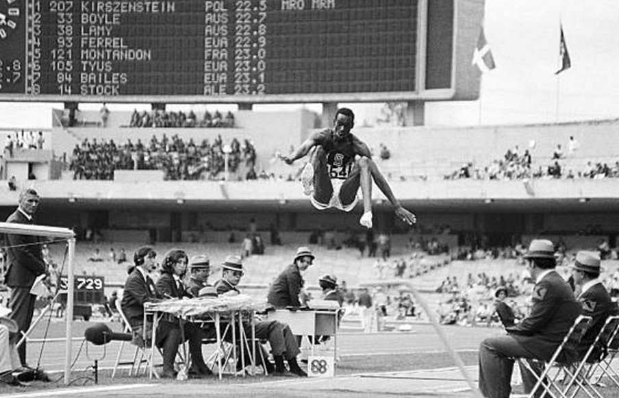 L’incredibile salto di Bob Beamon