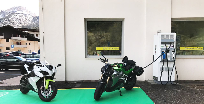 Rivoluzione mobilità elettrica – Anche l’Italia dice la sua: arrivano le colonnine Energica