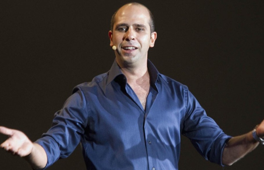 Checco Zalone