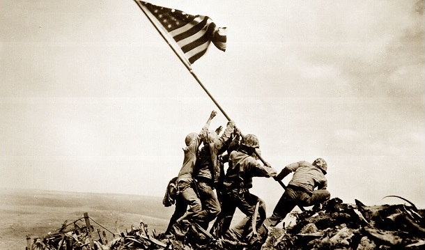 Iwo Jima e l’iconico scatto di Joe Rosenthal