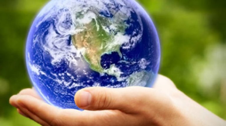 La Giornata della Terra – Il capolavoro dell’Ariosto – La bufala dei diari di Hitler