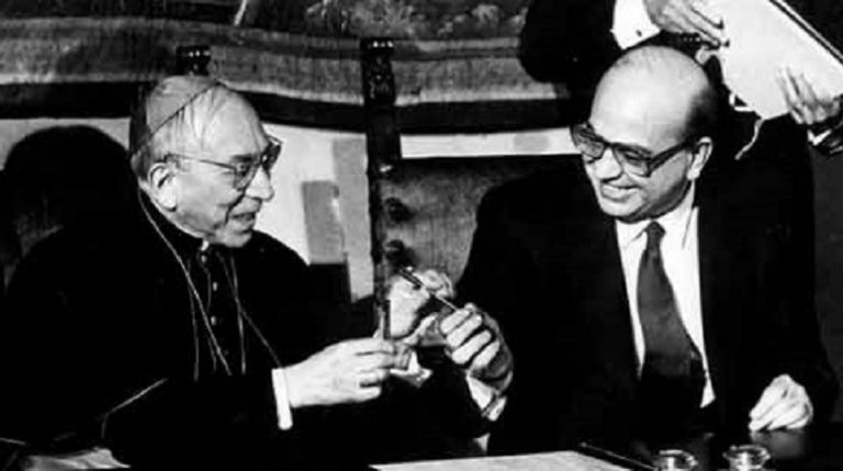 Craxi e l’introduzione dell’8 per mille