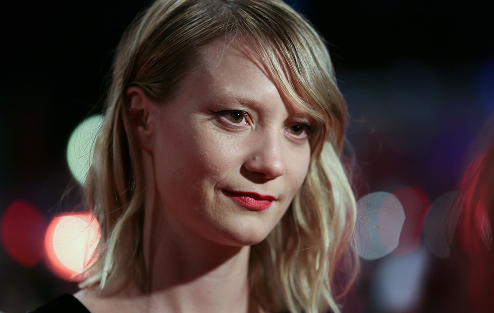 Mia Wasikowska