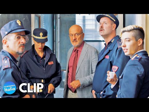 COPS – Una Banda di Poliziotti (2020) Clip della Commedia con Claudio Bisio