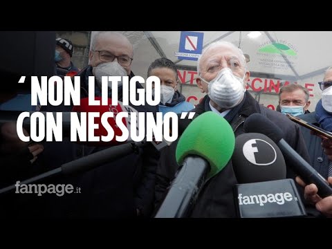 V-day a Napoli, De Luca su litigi con de Magistris: “Riguardano psichiatria democratica”