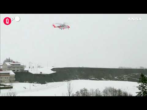 Norvegia, frana travolge un villaggio: un elicottero sorvola le case danneggiate