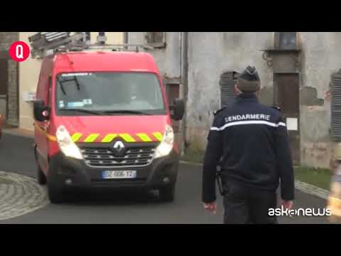 Francia, tre gendarmi uccisi in intervento per violenza domestica