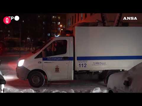 Russia: Navalny portato verso il centro di detenzione
