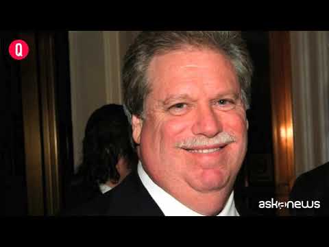 L’ultimo atto di Trump: grazia 73 persone fra cui Steve Bannon