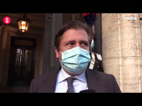 Piano vaccini slitta 2 mesi. Bocci: “Richiami garantiti”