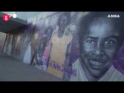 Kobe, spettacolari murales per l’anniversario della sua morte