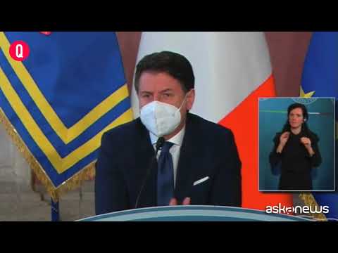 Governo, Renzi incalza: Conte sbaglia, ma accetto sfida in aula