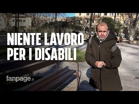 Dodici anni alla ricerca di lavoro: “Ho due lauree ma sono disabile, per questo non mi assumono”