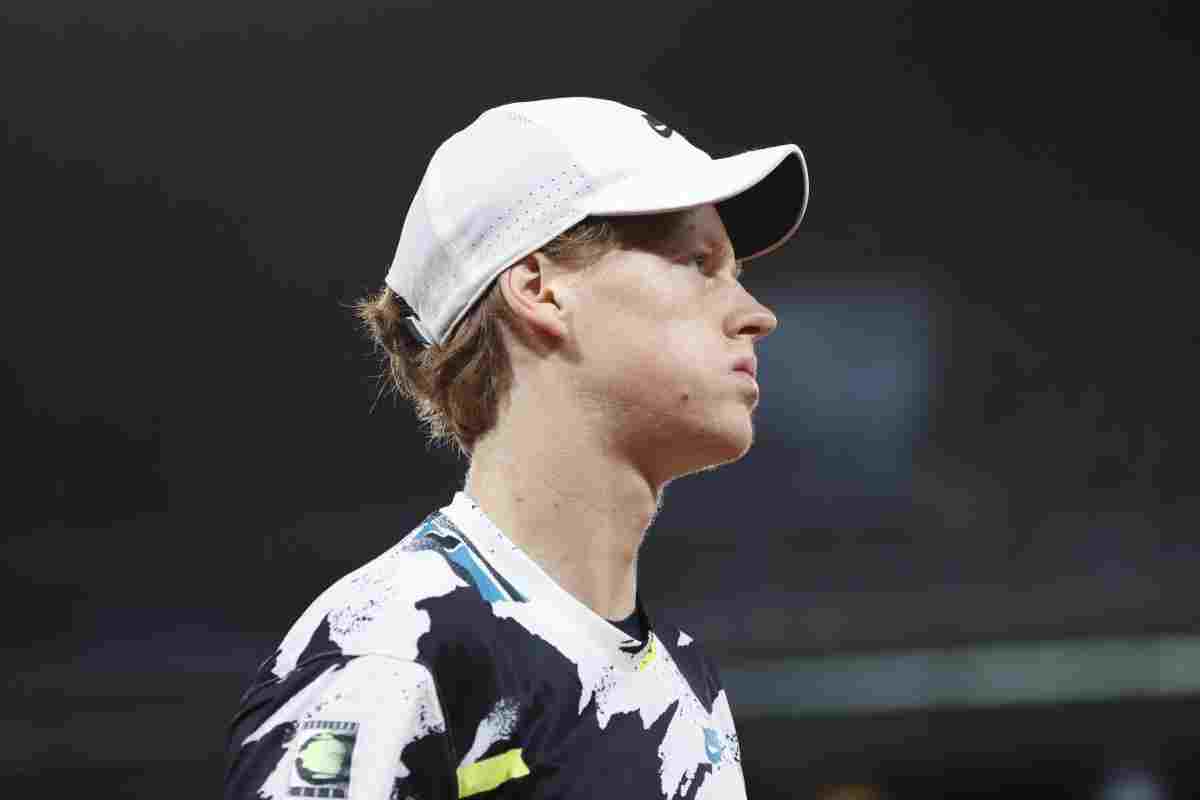 Australian Open, Sinner eliminato all’esordio da Shapovalov