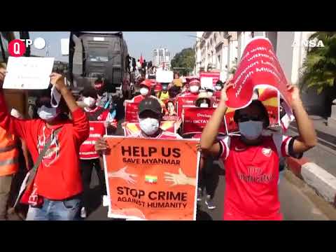 Birmania, tifosi di squadre rivali uniti contro il colpo di Stato