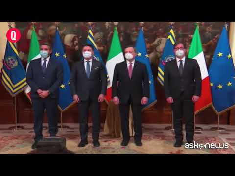 Governo, Draghi riceve la Campanella da Conte