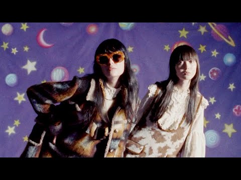 Anna Sui | Fall Winter 2021/2022 | Presentation