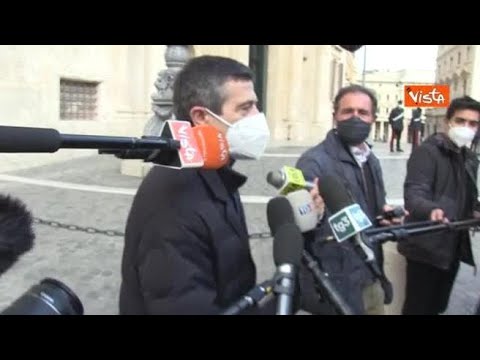 Lupi: “Ci mancava l’esploratore. Normale che cittadini si allontanino da politica”