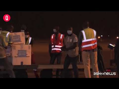 Guinea, arrivati vaccini anti ebola fermati da tempesta di sabbia