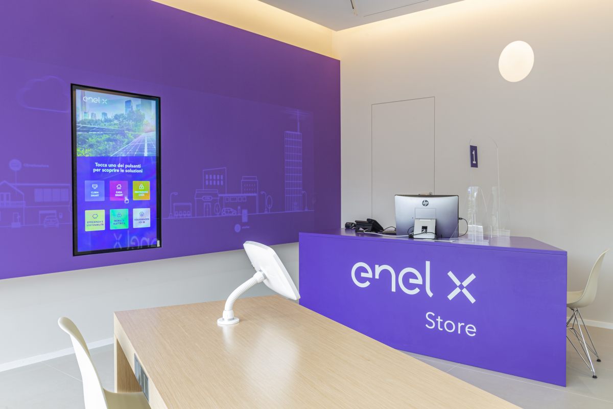 Enel X, a Roma primo store con ricarica ultrafast per veicoli elettrici