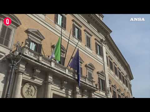 18 marzo, bandiere a mezz’asta per ricordare le vittime del Covid