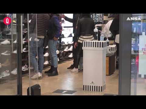 In Alto Adige riaprono scuole medie e negozi