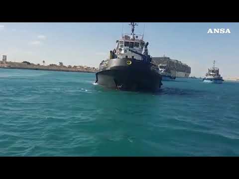 Suez, disincagliata la Ever Given: si sblocca la navigazione nel canale