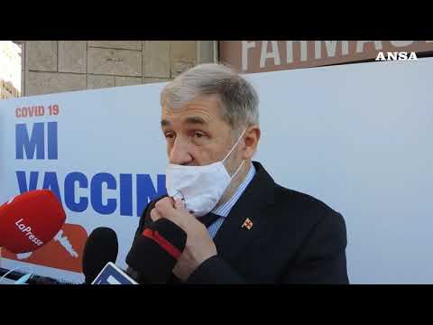 Covid, iniziate le vaccinazioni in farmacia a Genova