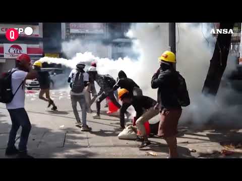 Birmania, Onu: dall&#8217;inizio del golpe almeno 54 morti e 1.700 arresti