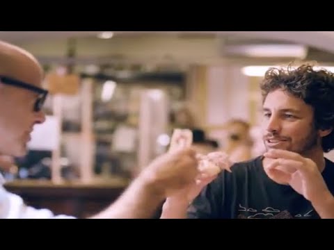 Mattia Santori in tv, il leader delle Sardine in una docu-serie con Stanley Tucci