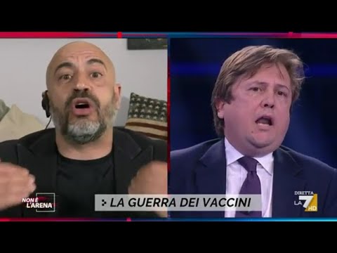 Vaccini, scontro Paragone-Sileri: «Siete degli incapaci», «Ma lo sai quanti sono i vaccinati? E…