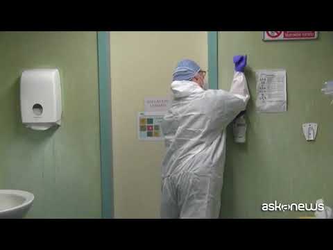 Covid, Gimbe: giù contagi e ricoveri ma ancora lenti a vaccinare