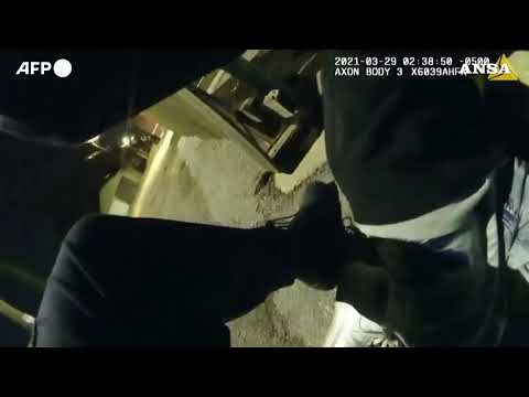 Chicago, la polizia spara e uccide un tredicenne in fuga