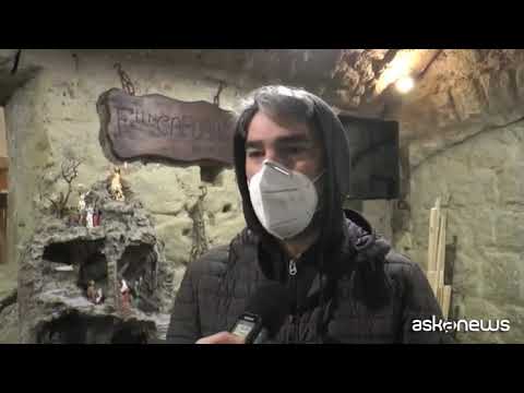 Cosa accade a San Gregorio Armeno, la via napoletana dei presepi?