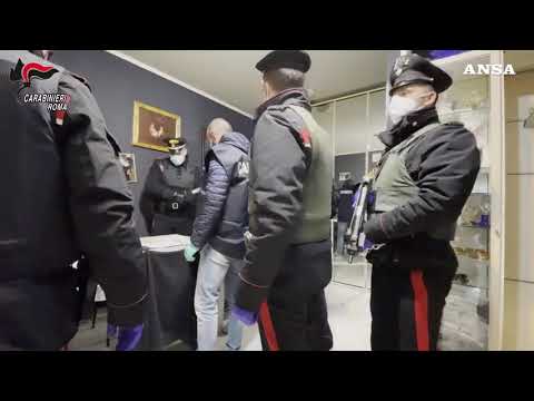 Roma, blitz antidroga alla “Lupa” di San Basilio: 16 arresti