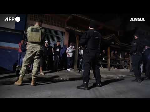 Covid, Brasile: raid della polizia in un bar che violava le norme