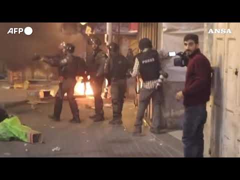 Gerusalemme, nuovi scontri tra palestinesi e forze dell’ordine israeliane