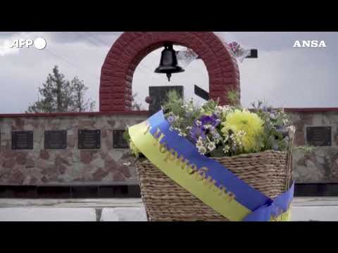 Il presidente ucraino Zelensky visita la zona di Chernobyl