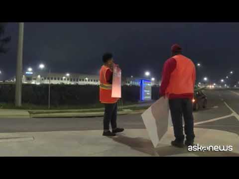 Usa, Amazon annuncia aumento di salario per i dipendenti