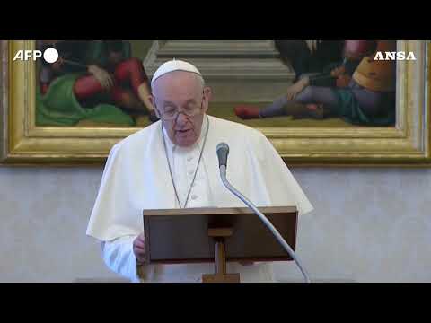 Papa Francesco, Regina Coeli del Lunedi’ dell’Angelo: “Accogliete Gesu’ nel cuore”