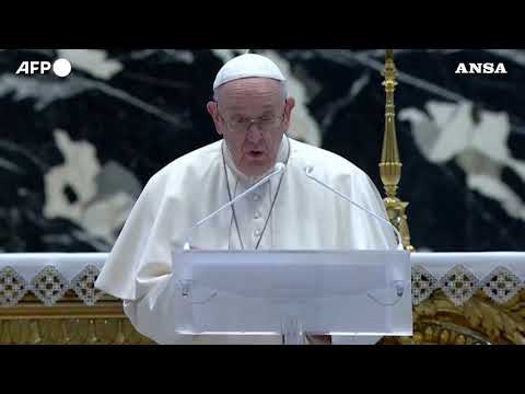 Il Papa: “Condividere la proprieta’ non e’ comunismo”