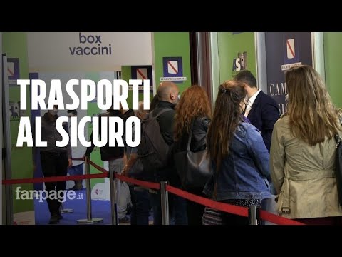 Napoli, vaccini Covid ad autisti di bus, treni e tassisti. “Poi via il limite di capienza sui mezzi”