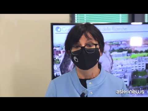 Maria Chiara Carrozza alla nuova Officina Farmaceutica 2.0 a Pisa