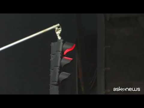 Città del Messico, crolla ponte della metro: almeno 13 morti