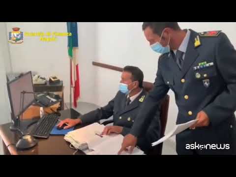 Reddito cittadinanza a evasi e carcerati: 298 denunciati a Napoli