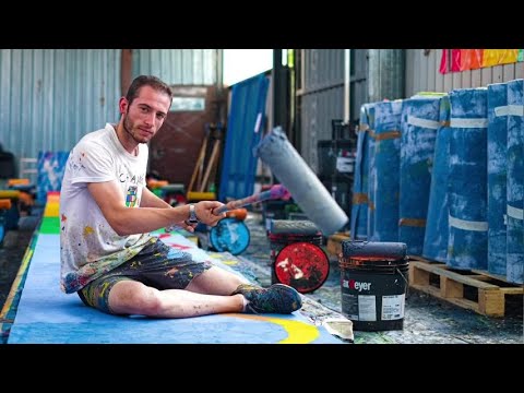 Guinness dei primati, è di un italiano l’opera d’arte più lunga al mondo: “Un dipinto di 5 km”