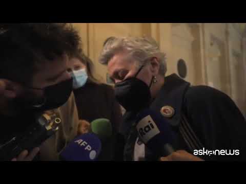 Gli ex terroristi arrestati a Parigi si presentano in tribunale