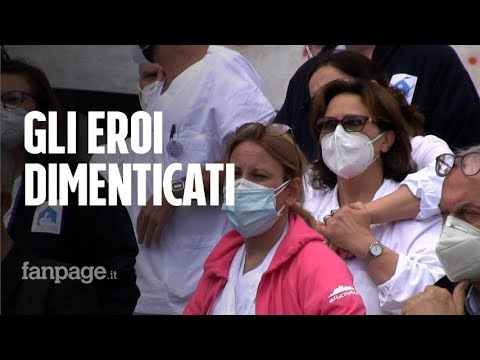 Gli infermieri precari: “Eravamo eroi, ora a fine emergenza saremo senza lavoro”