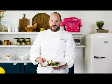 Il risotto con lepre marinata ed erbe spontanee dello chef Errico Recanati