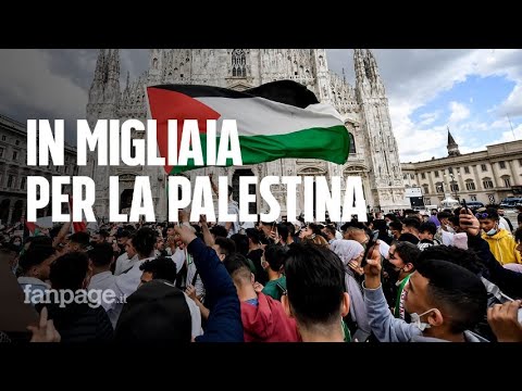Milano, migliaia di giovanissimi in piazza Duomo per i palestinesi: “Vogliamo la nostra terra”